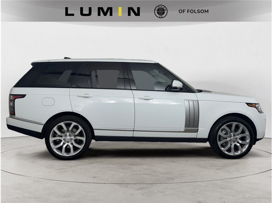 2017 Land Rover Range Rover SuperCharged photo 5