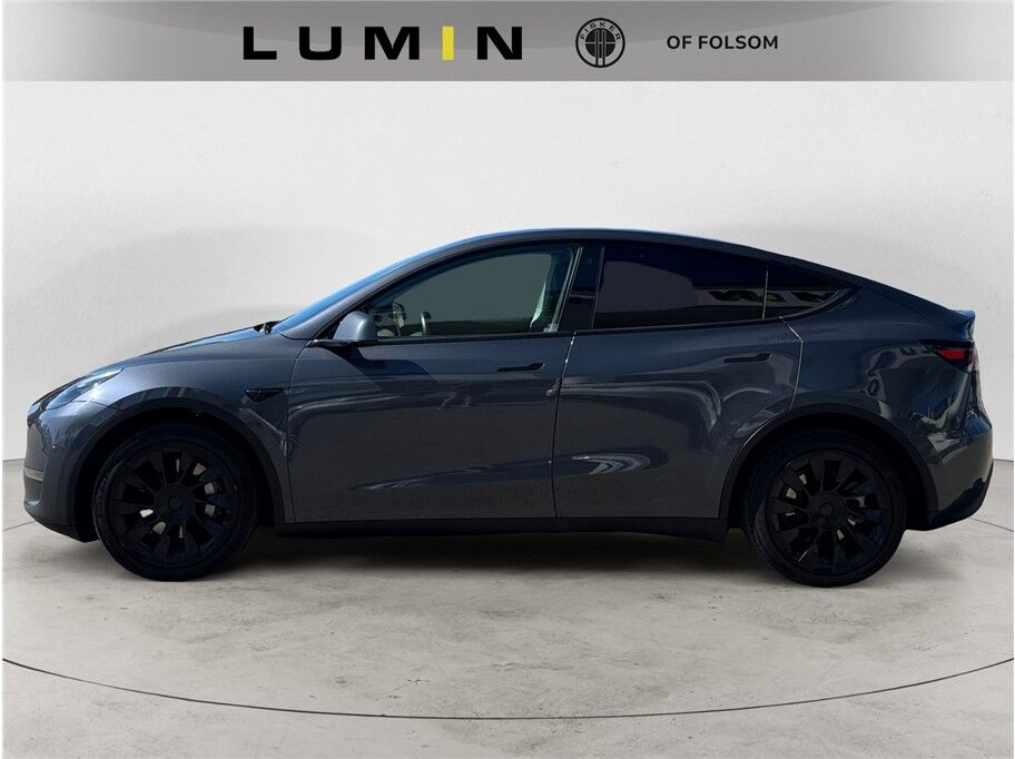 2021 Tesla Model Y Long Range photo 2