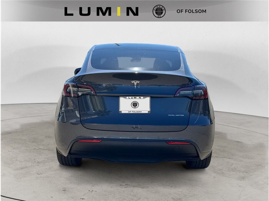 2021 Tesla Model Y Long Range photo 4