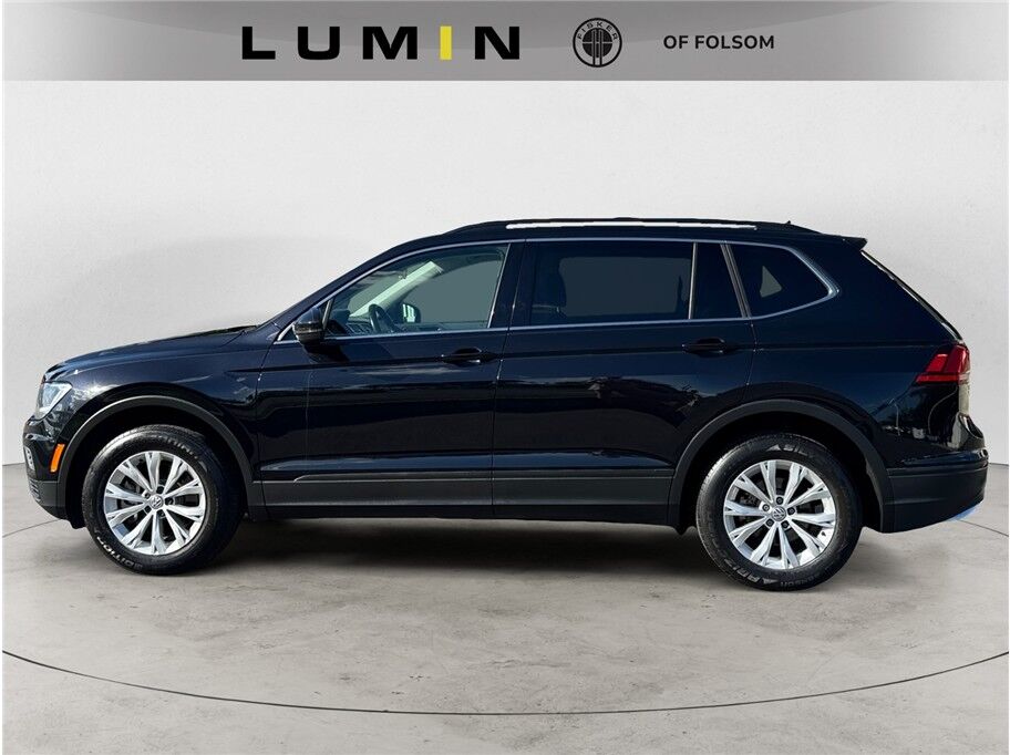2019 Volkswagen Tiguan SE photo 2