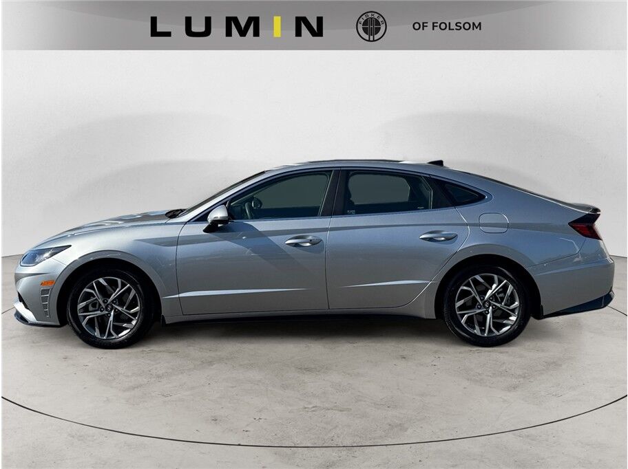 2021 Hyundai Sonata SEL photo 2